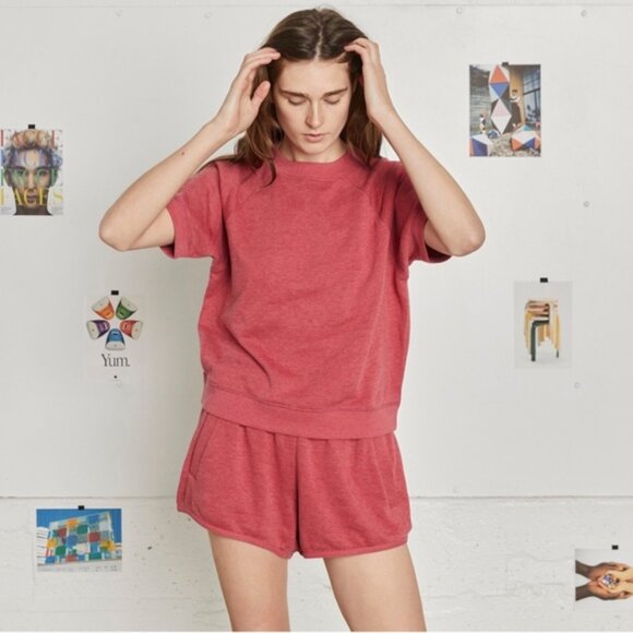 ENTIREWORLD - | Sweatshorts. Women's. Type D, Version 3. Classic Red. Small - Picture 1 of 6